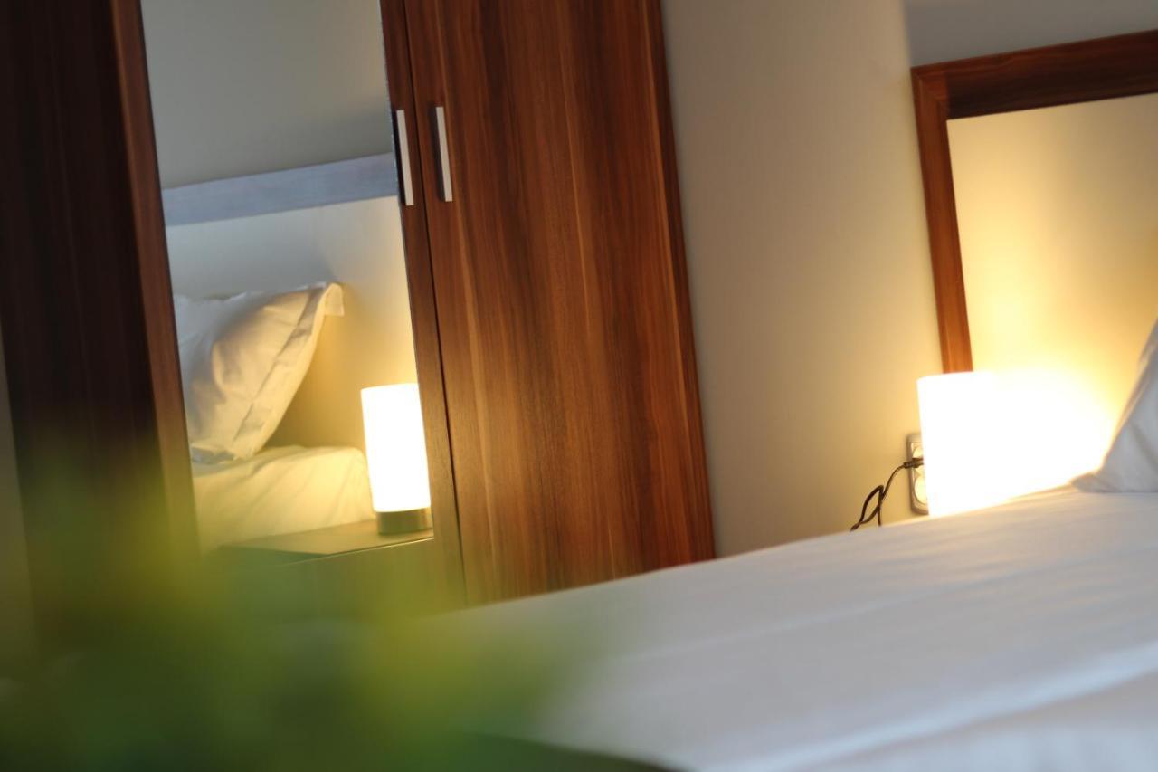 Family Hotel Bulgaria Харманли Екстериор снимка